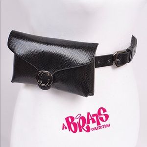 Black snake skin belt Fanny